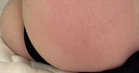 LissaLacy ポルノモデル 写真