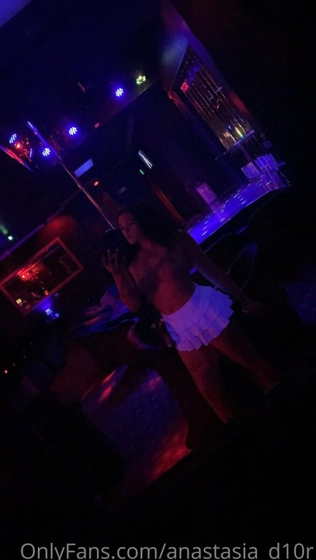 anastasia d10r 最高のポルノスター 写真