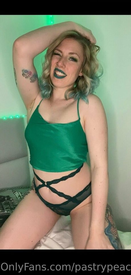 フィットネスベイビーオンリーファンズ アートポルノ ギャラリー