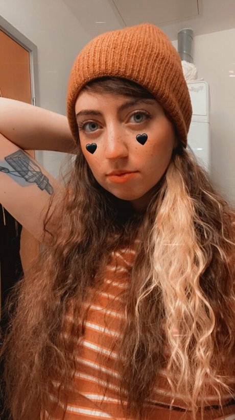 ニューハーフオンリーファン 美しい裸 画像