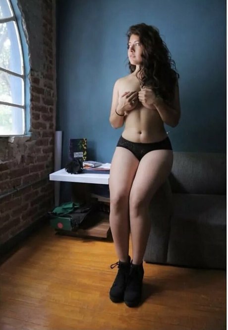 コスプレオナニーオンリーファンズ エロ 写真