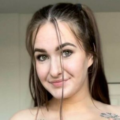 フェイシャルオンリーファンズ 無料裸 ギャラリー