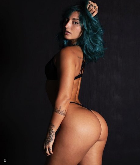 Talia Sereia スター ヌード 画像