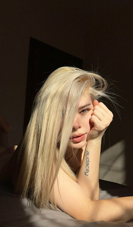 anna ocori 最高のモデル 写真