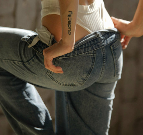 anna ocori ポルノモデル 写真