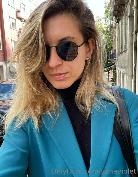 yanaviolet 無料モデル 画像