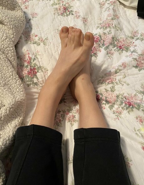 かわいいブロンドのオンリーファンズ ホットポルノ 画像