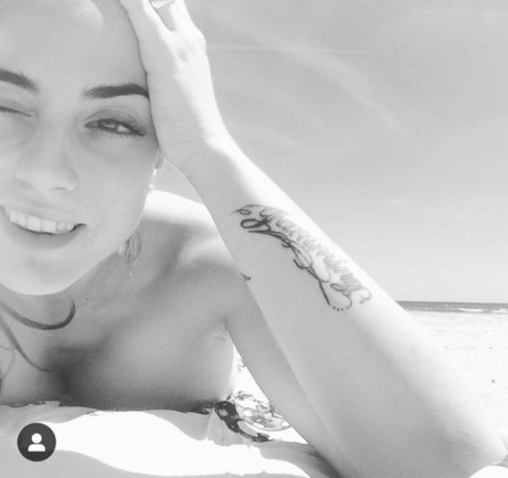 Andrea bepe スターセックス 写真