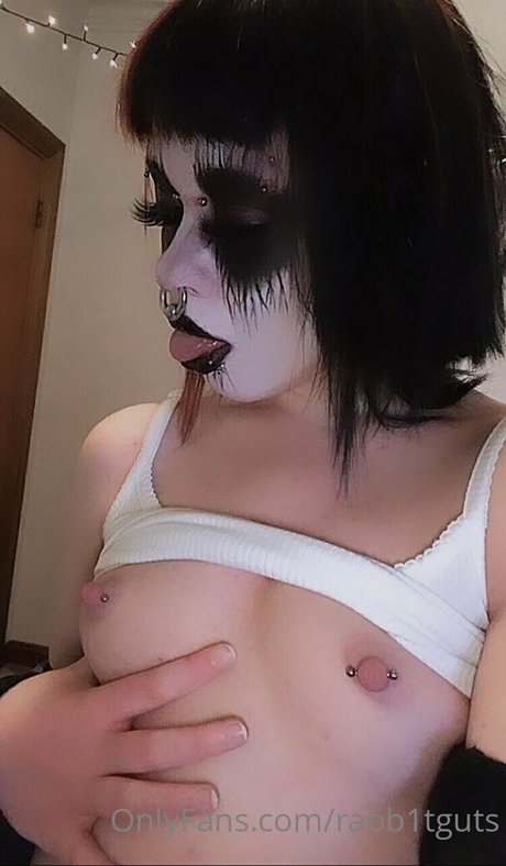 ランジェリーヌードオンリーファンズ アートポルノ 写真