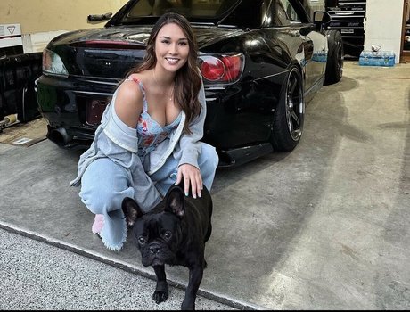 金髪のホットな妻オンリーファンズ 無料 画像