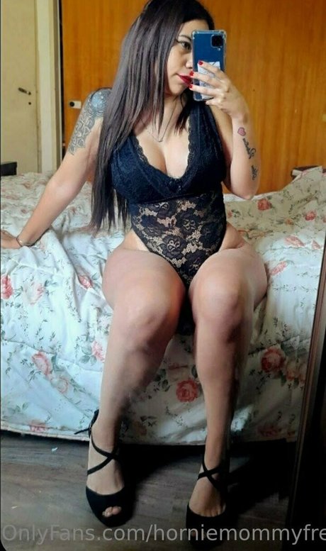 アジアの無料オンリーファンズ 裸 画像