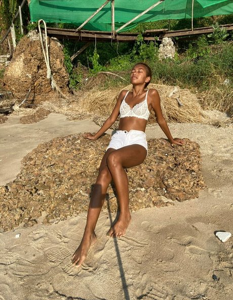 benzontoast ポルノスター 無料 写真