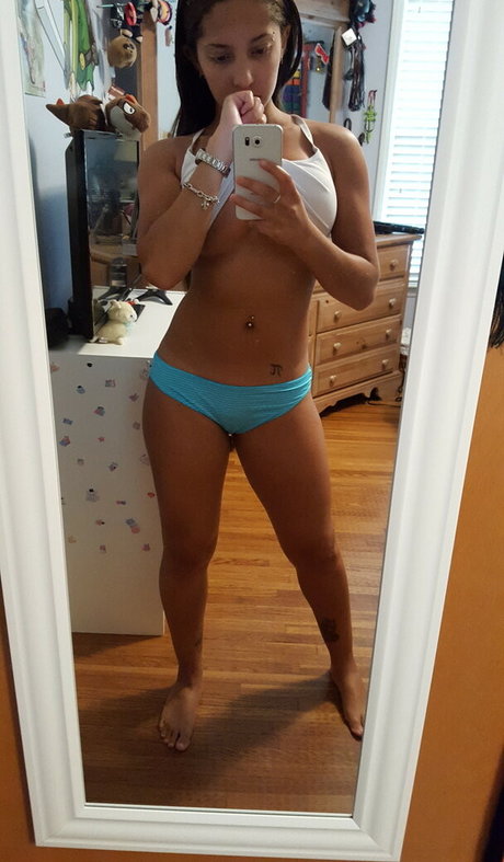 ヌード妻オンリーファンズ xxx 写真