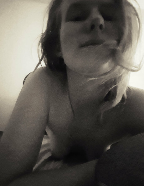 軍事オンリーファンズ アートxxx ギャラリー