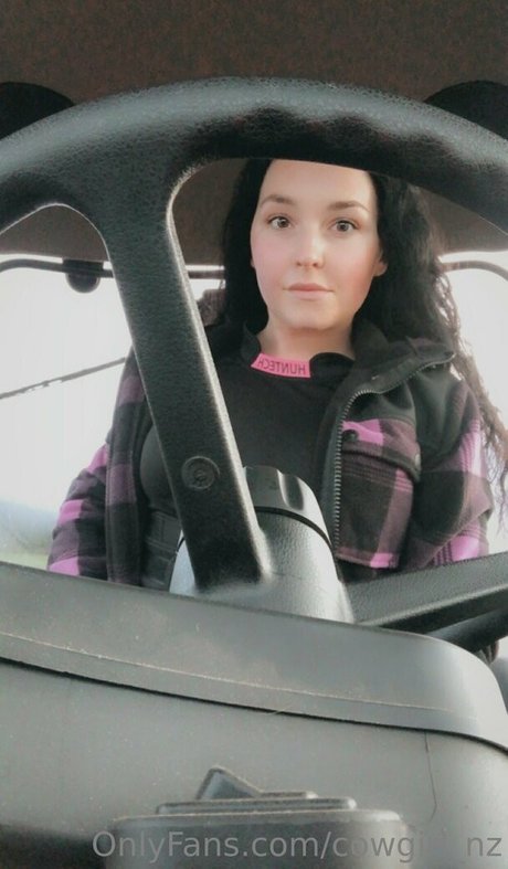 マッサージセラピストオンリーファンズ セクシー裸 画像