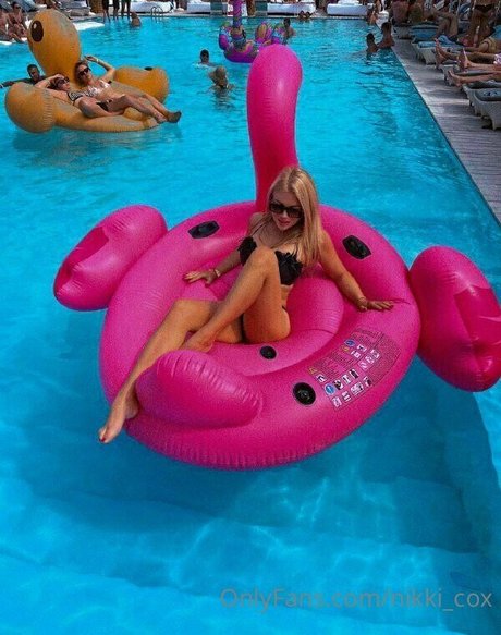 ティーンランジェリーオンリーファンズ パーフェクト 写真