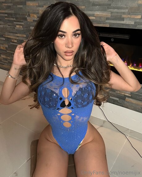 Noemijix トップモデル 写真