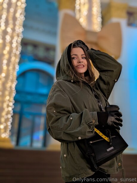 Lina Sunset ヌードスター 画像