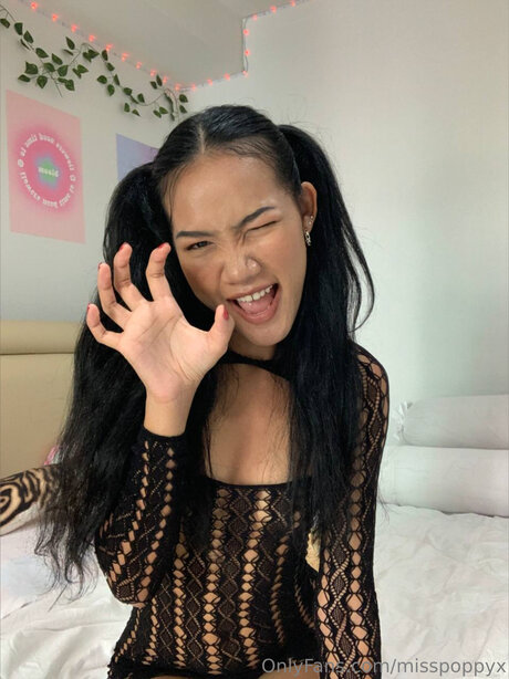 Misspoppyx ヌードスター ギャラリー