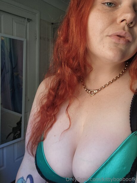 Kittybooboofk 裸モデル 写真