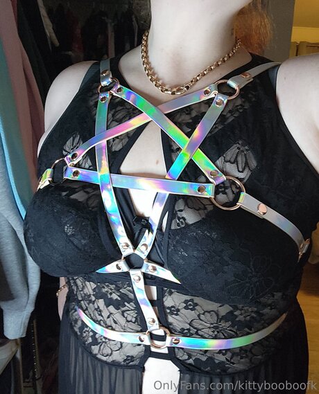 Kittybooboofk アートモデル 写真