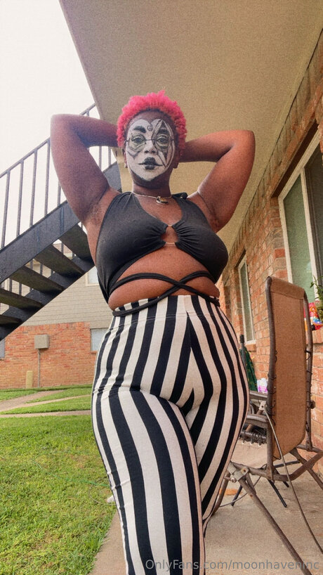 Moonhaveninc HDスター 写真