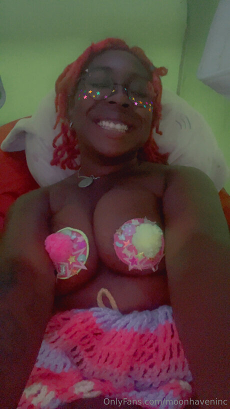 Moonhaveninc ポルノスター 無料 画像