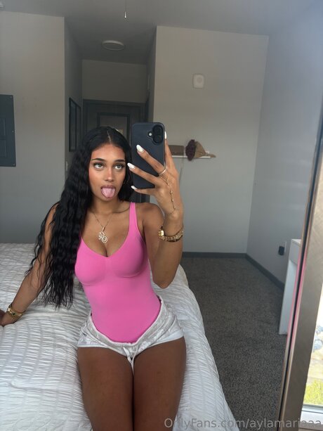 Aylamariaaa ポルノスター ヌード 写真