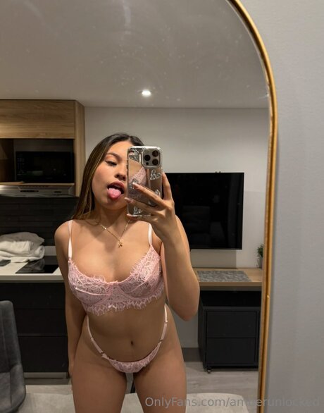 Amberunlocked ポルノモデル 画像