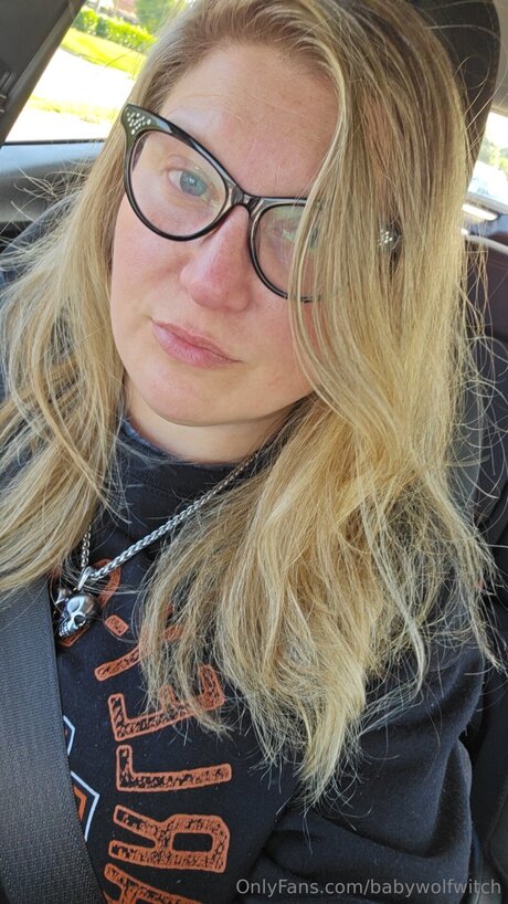 Babywolfwitch 美しいモデル 画像