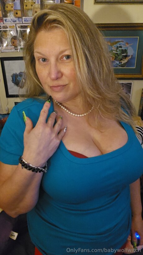 Babywolfwitch エロティックモデル ギャラリー