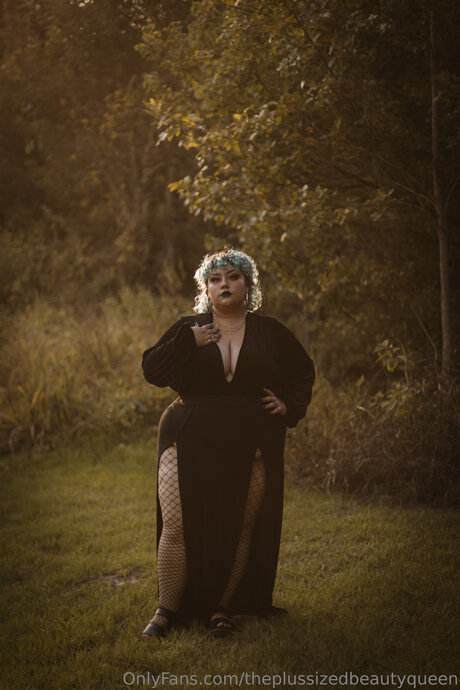 Theplussizedbeautyqueen アートスター 写真