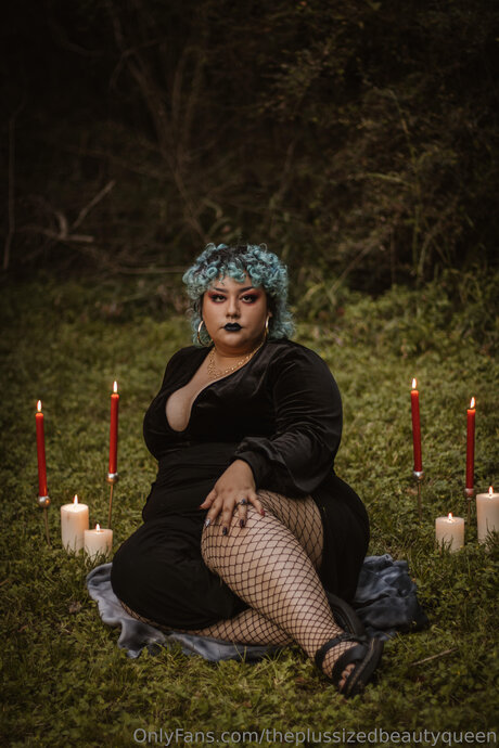 Theplussizedbeautyqueen ヌードのポルノスター 画像