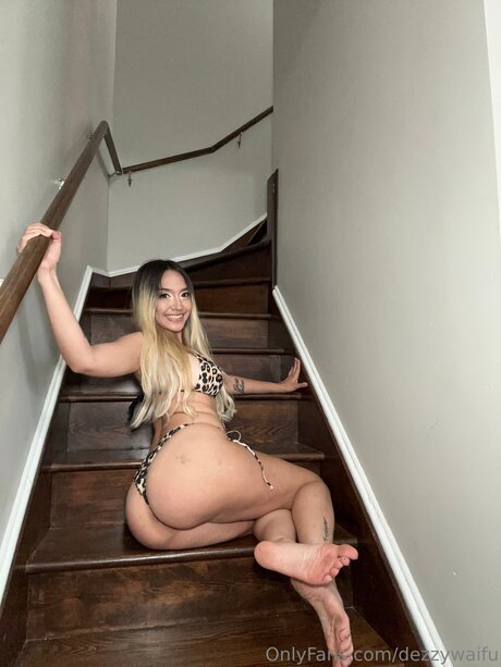 巨尻オンリーファン えろた ギャラリー