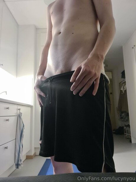 Lucynyou 美しいポルノスター アーカイブ