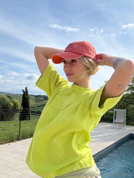 Tガールオンリーファン セックス 写真