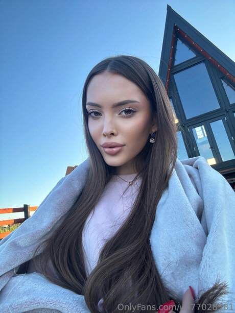 アウトドア 熟女 オンリーファンズ ホットヌード 写真