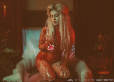 Cissaldansinferno 裸のポルノスター 写真