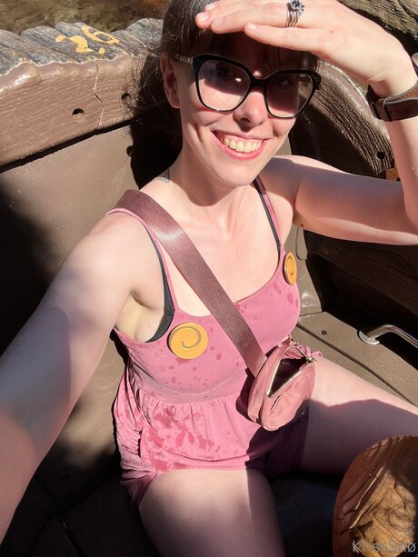 Kriss Sno 独占ポルノスター 写真