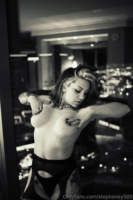 Stephoney505 アートモデル 写真