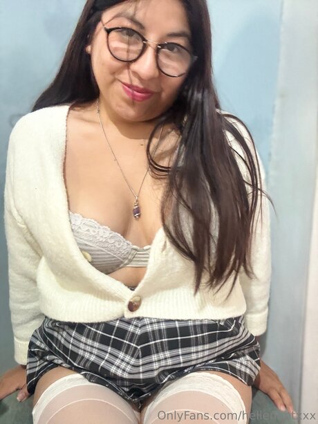 巨乳熟女オンリーファンズ えろ 写真