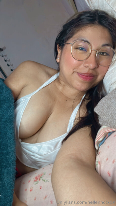 Hellenhotxxx スター ギャラリー