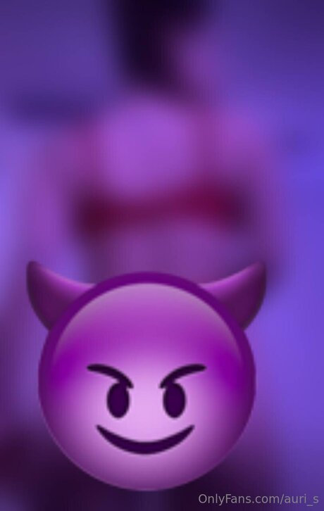 Auri S ポルノモデル 写真