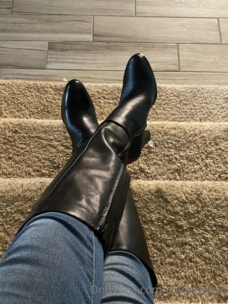 Chloelynnxo ポルノモデル 画像