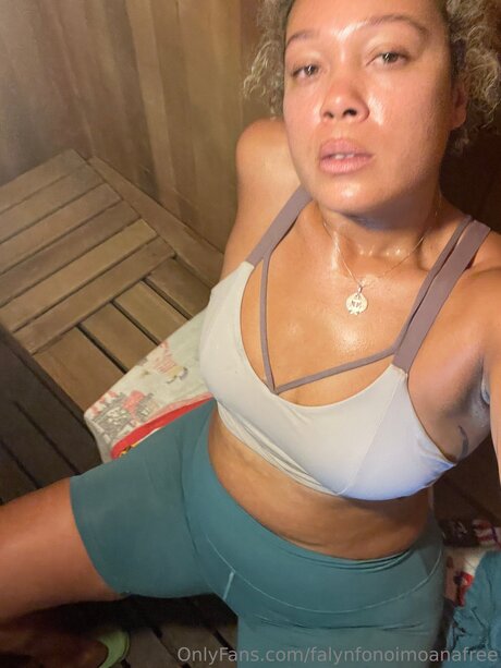 Falynfonoimoanafree セクシーなスター ギャラリー