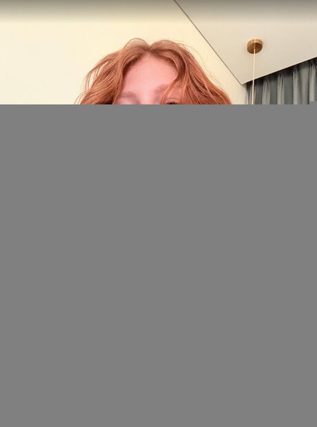 Dinaluu 可愛いモデル 写真