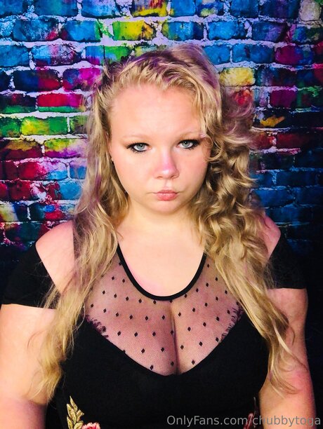 Chubbytoga アダルト女優 ギャラリー