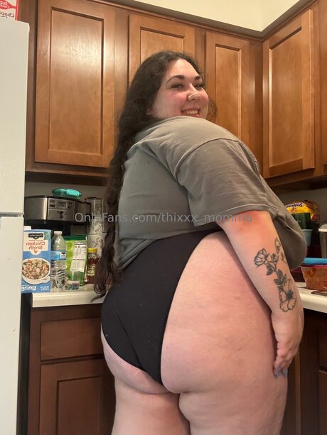 エモな痴女オンリーファンズ HD アーカイブ