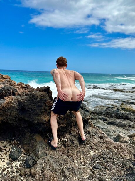 キティ・ウェット・オンリーファンズ セクシーヌード ギャラリー