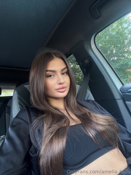 Amelia Lovis セックスモデル 写真